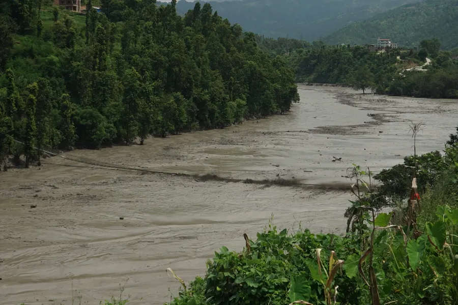 त्रिशूली र नारायणी नदी किनारमा ६४ शव फेला